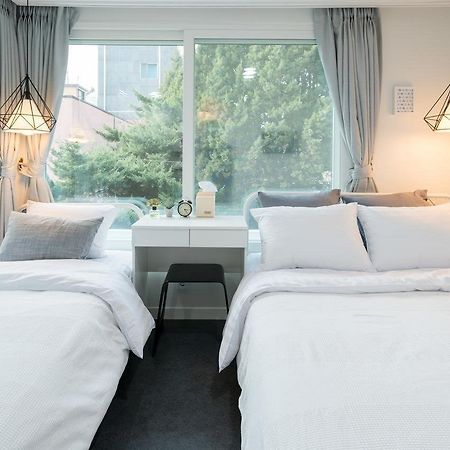 Mono House Hongdae Hotel Seul Exterior foto